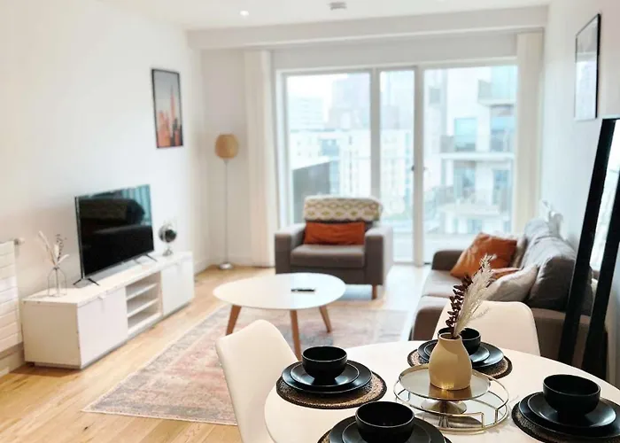 Superb Luxury 2 Bed London Apartment